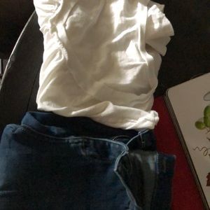 2 items - New York & Comp Jeggings and T-shirt